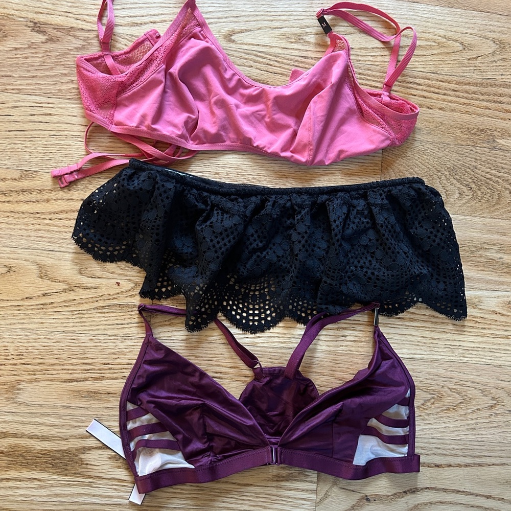 Lot of 3 Victoria's Secret Bralettes Size Medium NWT/NWOT
